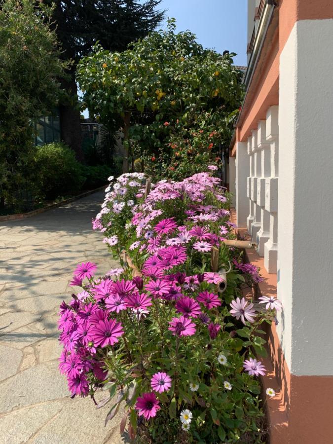 Resort Villa Rosa Maria Savona Kültér fotó